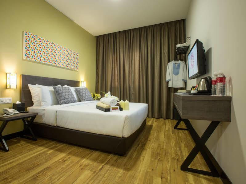 Humaira Hotel Tanah Merah  Esterno foto