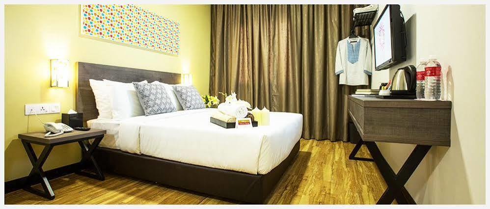Humaira Hotel Tanah Merah  Esterno foto